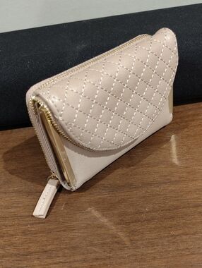MMS Design Studio Quilted Zip Wallet - Pale Pink